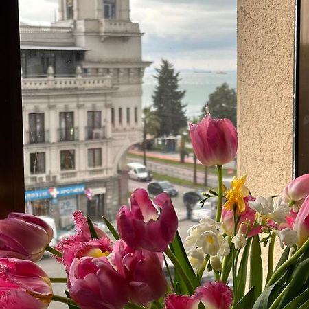 Apartment 2 Minutes From The Sea Батумі Екстер'єр фото