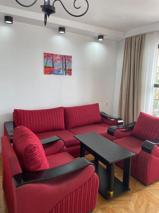 Apartment 2 Minutes From The Sea Батумі Екстер'єр фото